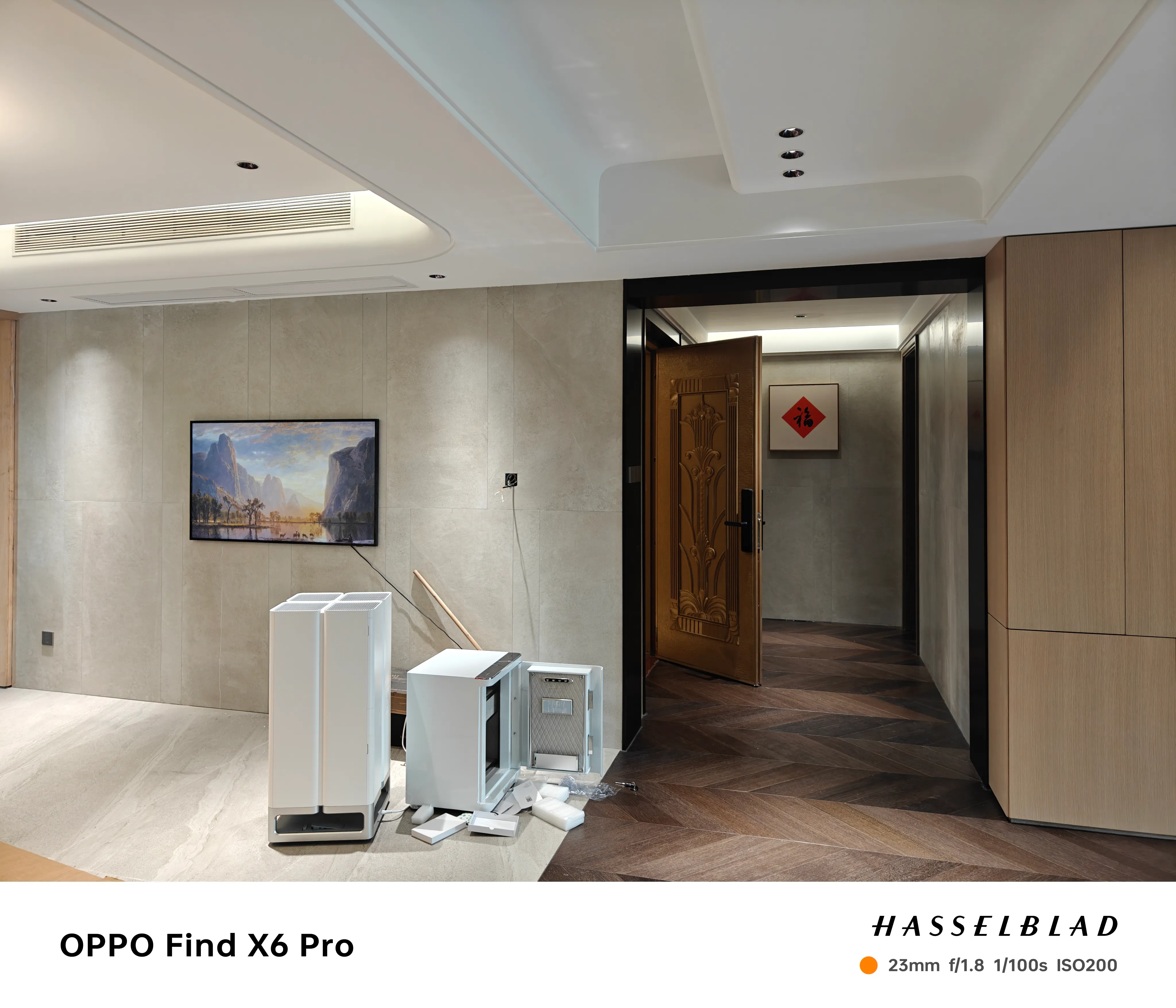 Livable Luxury Apartment with Stone Look Tiles - Livable Luxury Dining Room with Stone Look Tiles