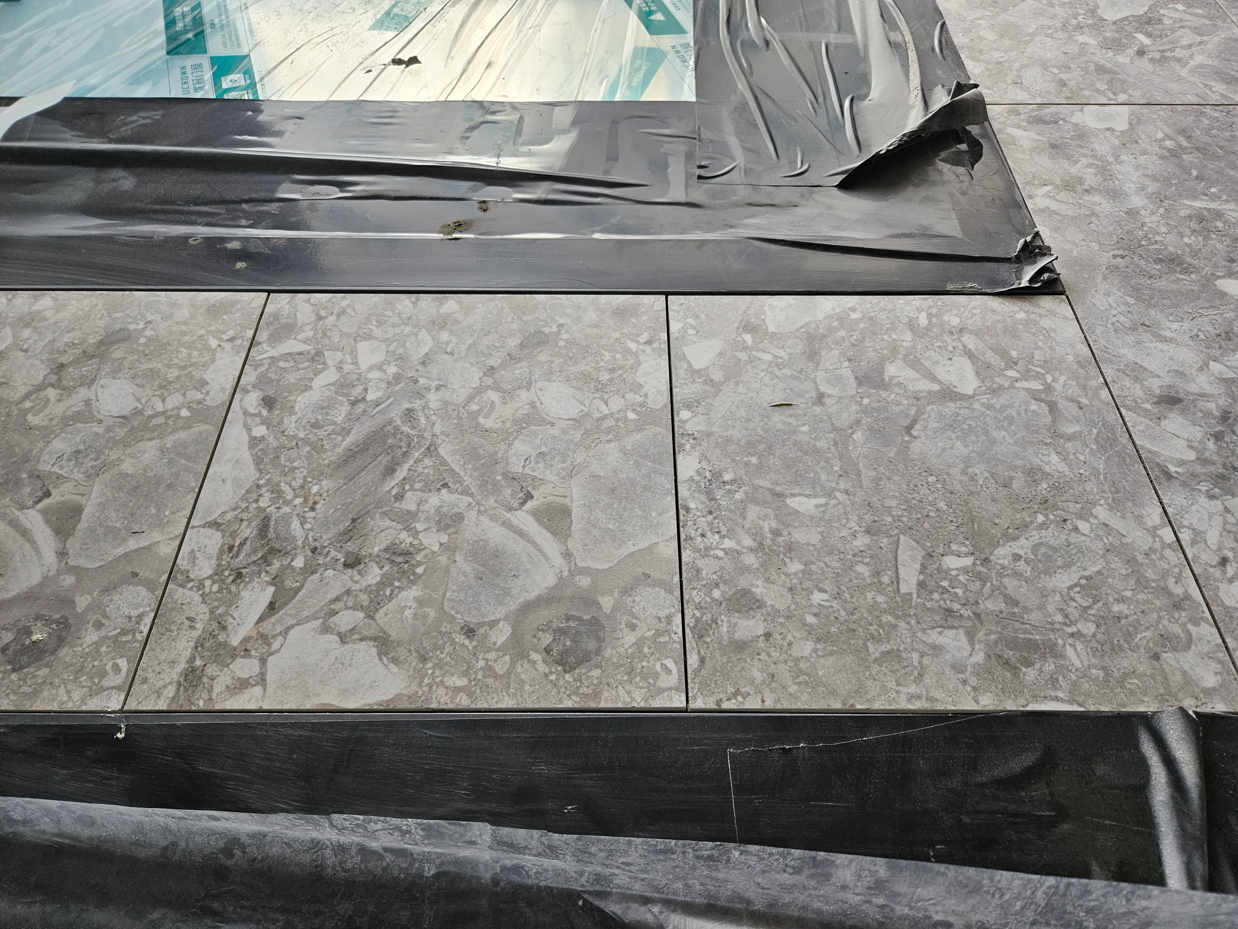 Organic Modern Entrance Hall with Terrazzo Look Tiles - Organic Modern Entrance Hall with Terrazzo Look Tiles 6