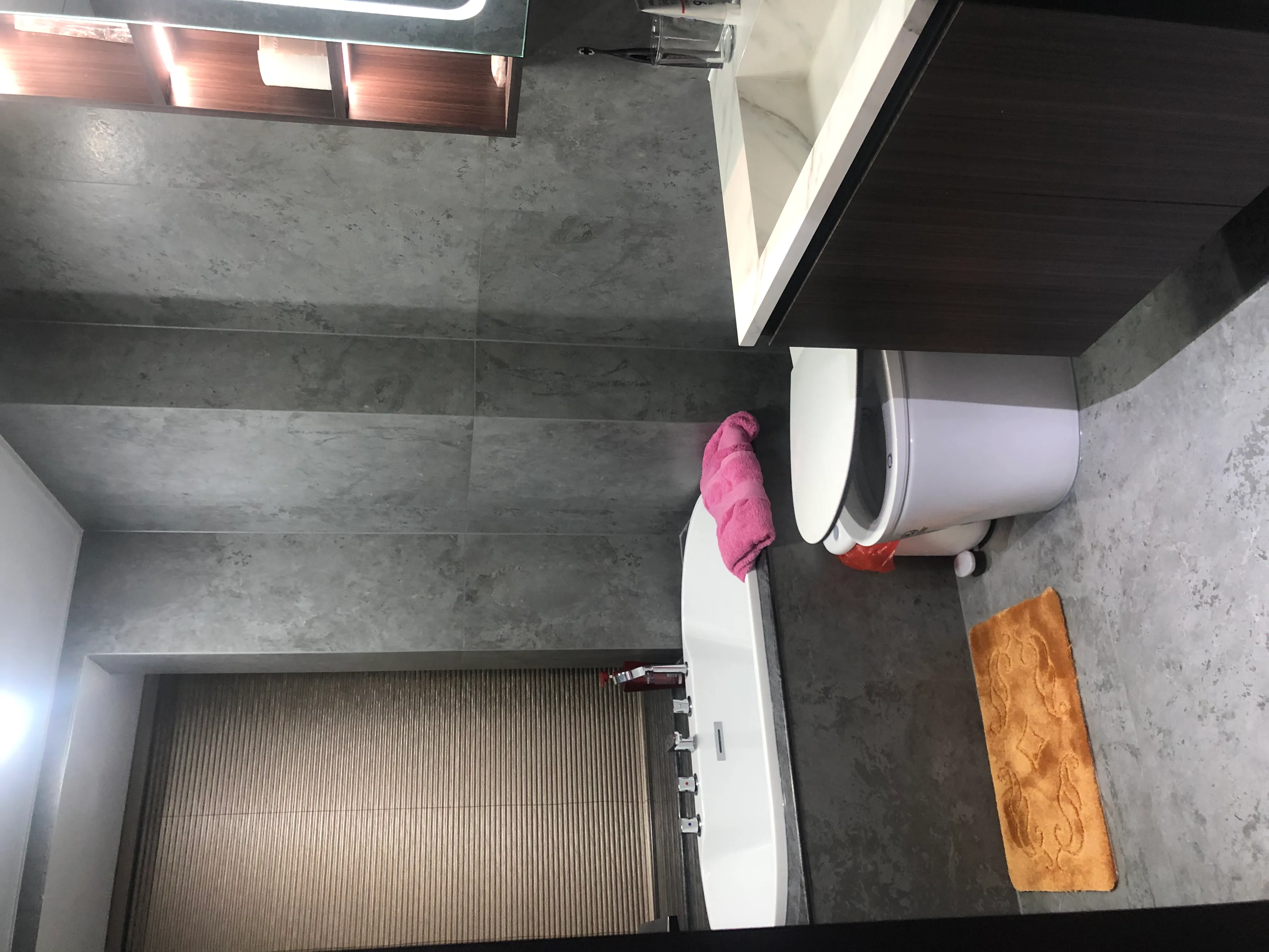 Quiet Luxury Bathroom with Concrete Look Tiles - Quiet Luxury Bathroom with Concrete Look Tiles 3