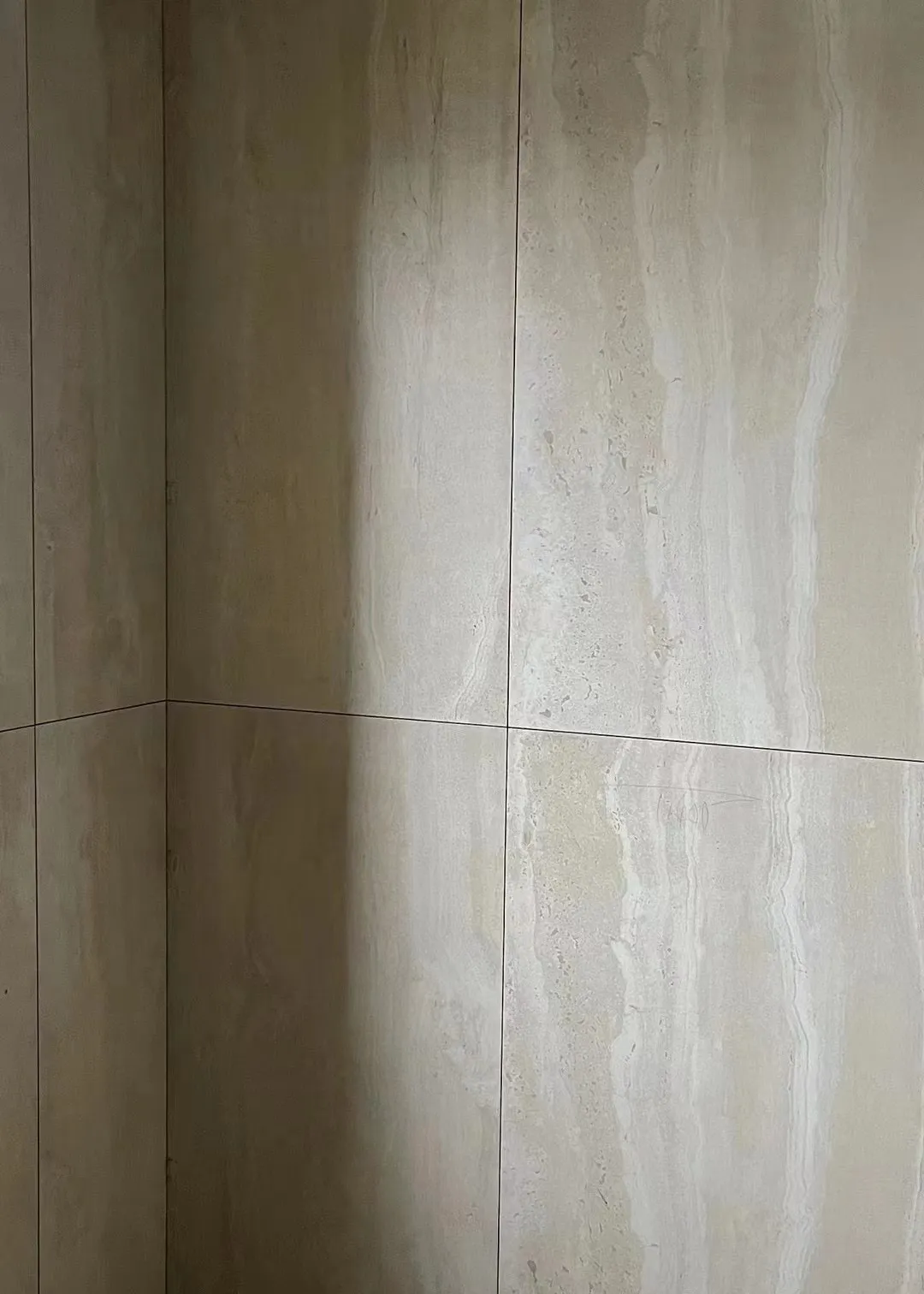 Quiet Luxury Bathroom with Travertine Look Tiles - Quiet Luxury Bathroom with Travertine Look Tiles 4