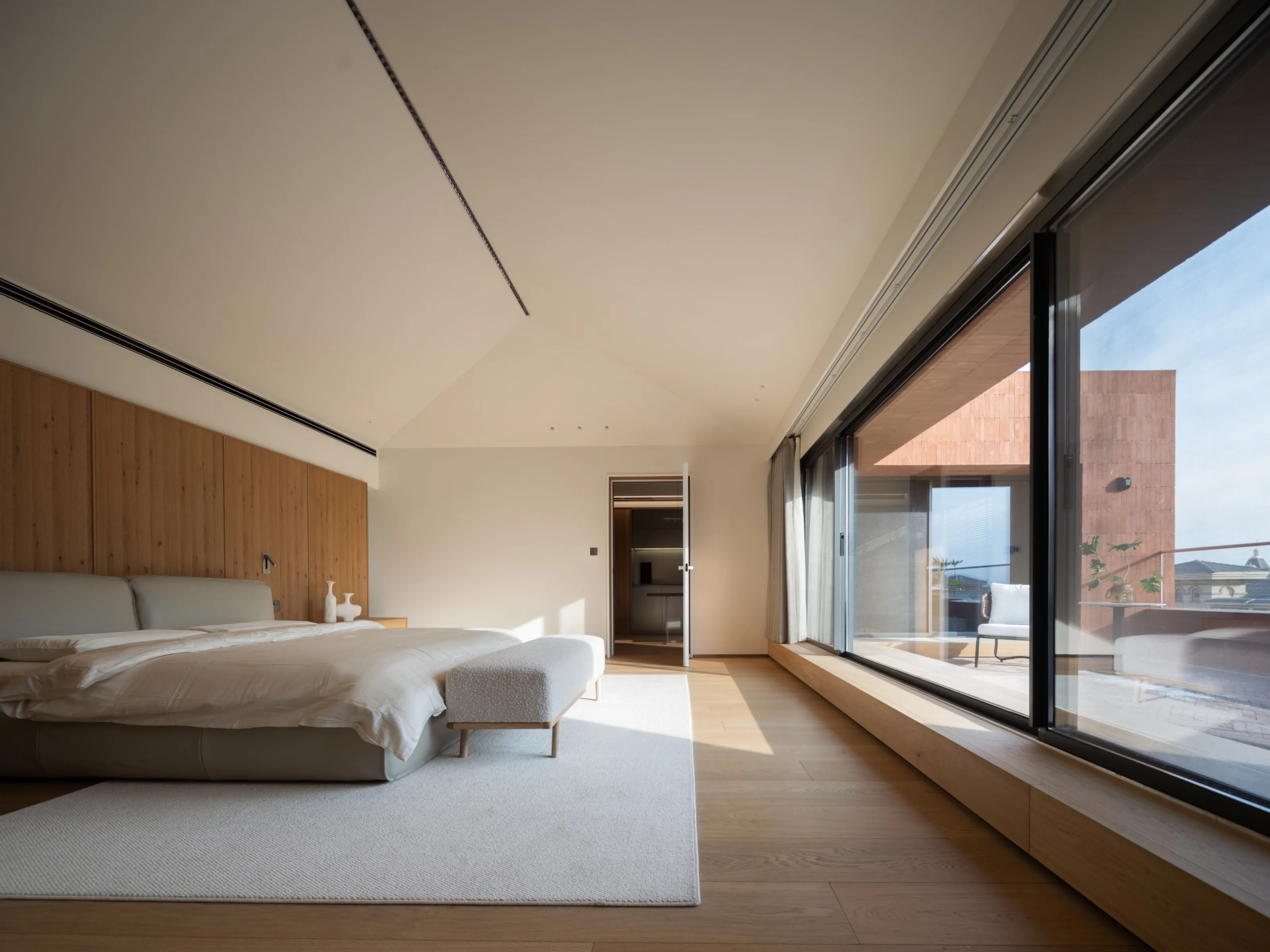 Quiet Luxury Villa with Limestone Look Tiles - Quiet Luxury Bedroom with Limestone Look Tiles 1