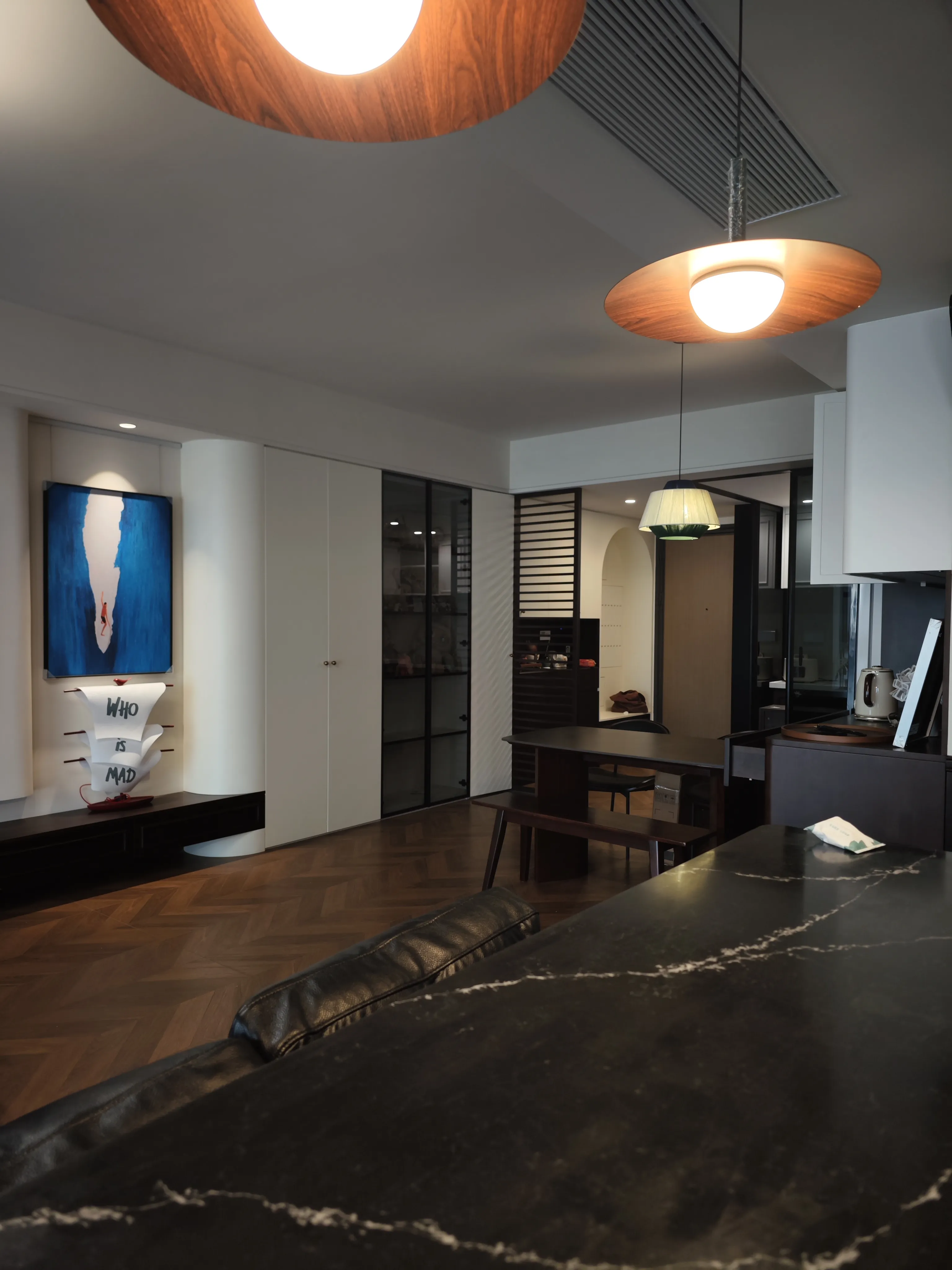 Vintage Apartment with Dark Wood Tiles - Vintage Home Bar with Dark Wood Tiles