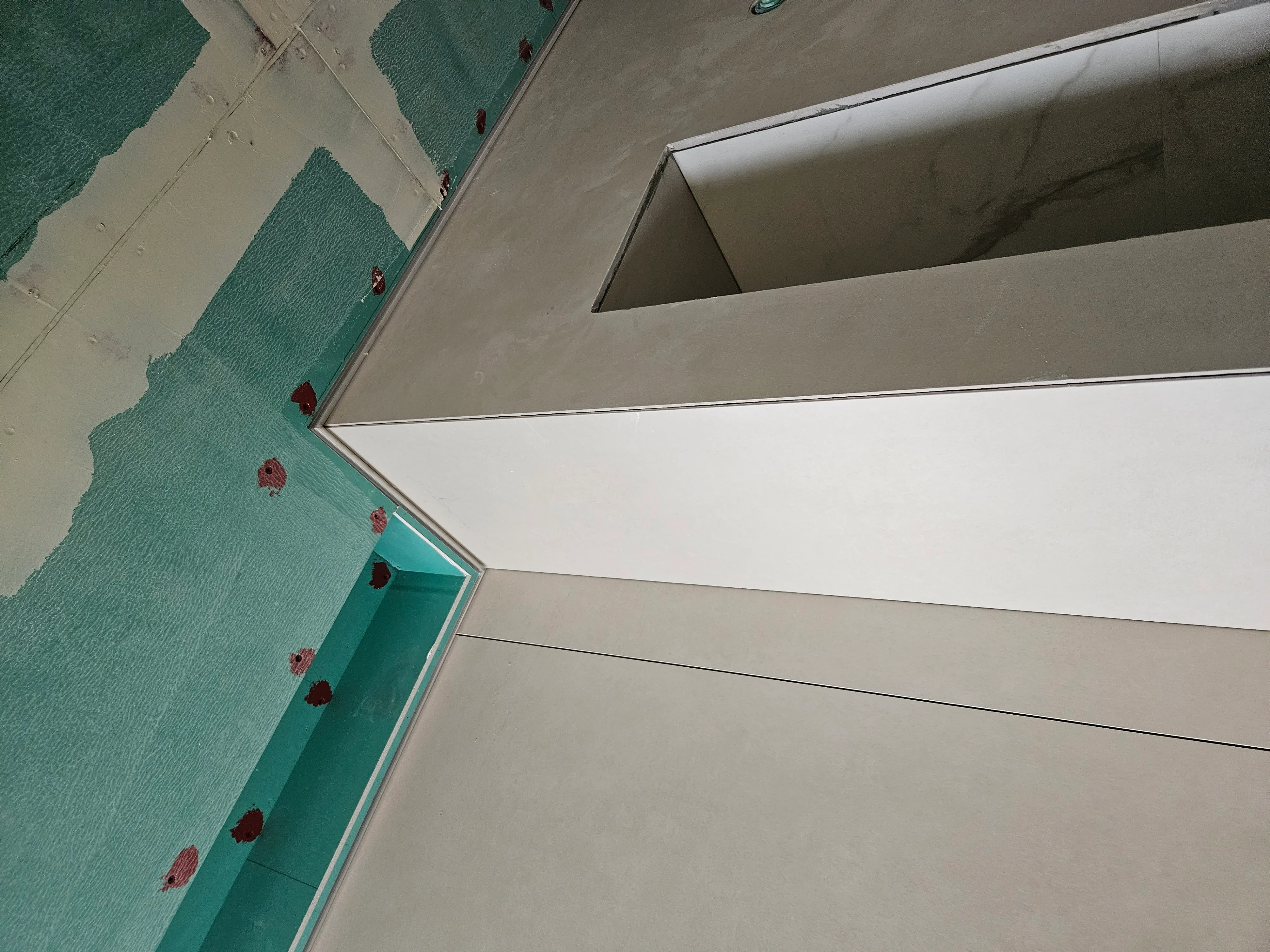 Warm Minimalism Bathroom with Microcement Tiles - Warm Minimalism Bathroom with Microcement Tiles 9